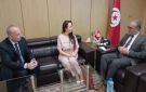 وزير الإقتصاد ورئيسة المجمع التونسي لصناعة مكونات الطائرات يتباحثان آفاق القطاع في تونس