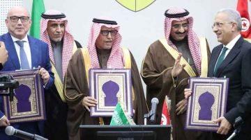 تم توقيع عقد الإنجاز أمس .. انطلاق مشروع مستشفى الملك سلمان بالقيروان تم توقيع عقد الإنجاز أمس .. انطلاق مشروع مستشفى الملك سلمان بالقيروان