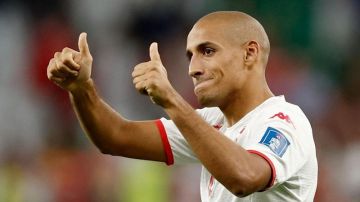 الدولي التونسي وهبي الخزري يعلن اعتزاله كرة القدم