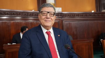 رئيس البرلمان ينزه النواب ويدعو إلى مواصلة العمل بروح المسؤولية رئيس البرلمان ينزه النواب ويدعو إلى مواصلة العمل بروح المسؤولية