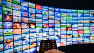 سهرات رأس السنة على التلفزات التونسية .. اجترار بلا رؤية واحتفال بلا روح