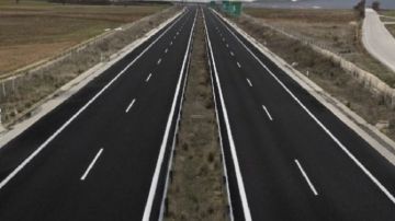 شركة تونس للطرقات السيارة تواصل أشغال التشوير لضمان أعلى مستويات السلامة شركة تونس للطرقات السيارة تواصل أشغال التشوير لضمان أعلى مستويات السلامة