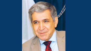  أنا من رأى سردية الذات المتعالية في شعر ساجدة الموسوي قراءة نقدية في خطاب البطولة الروحية وتمثلات الوعي التاريخي