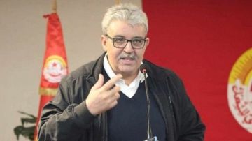استقالة الامين العام المساعد للاتحاد العام التونسي الشغل أنور بن ڨدور استقالة الامين العام المساعد للاتحاد العام التونسي الشغل أنور بن ڨدور