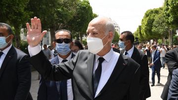 رفع شعار لا للخيانة الشعب يصطف وراء الرئيس