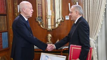 قيس سعيد يتعهد بـ حرب تحرير ضد الفساد في قطاع الصحة