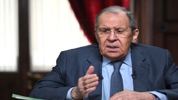 لافروف.. الاتحاد السوفيتي ارتكب خيانة بسحب قواته من ألمانيا الشرقية