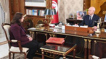 رئيس الجمهورية: الدولة لا تريد التنكيل بأحد بل واجبها مقاومة الفساد وإهدار المال العام رئيس الجمهورية: الدولة لا تريد التنكيل بأحد بل واجبها مقاومة الفساد وإهدار المال العام