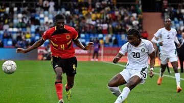 كأس افريقيا للأمم : تعادل أنغولا وزيمبابوي
