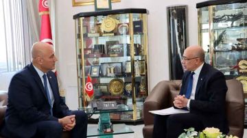 وزير الدفاع يستقبل السفير الأمريكي