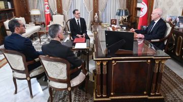 سعيد :الفلاحة جزء من الأمن القومي والواجب يقتضي تذليل كل الصعوبات أمام صغار الفلاحين سعيد :الفلاحة جزء من الأمن القومي والواجب يقتضي تذليل كل الصعوبات أمام صغار الفلاحين