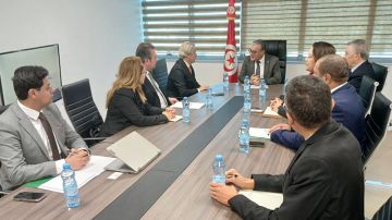 وزير الإقتصاد ورئيس مجلس إدارة مجموعة TURKAL يتباحثان فرص الإستثمار والشراكة في قطاع زيت الزيتون