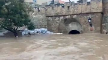 قبل نهائيات الــ كان بأيام.. مصرع 14 شخصا جراء سيول وفيضانات استثنائية ضربت المغرب قبل نهائيات الــ كان بأيام.. مصرع 14 شخصا جراء سيول وفيضانات استثنائية ضربت المغرب