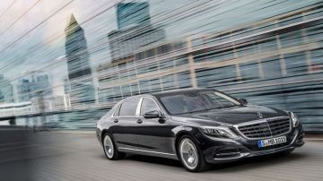 فرنسا.. تفكيك شبكة متخصصة في سرقة الأسلحة والسيارات الفارهة عبر الحدود مع سويسرا