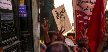 الأستاذ كريم المرزوقي يكتب عن مهنة المحاماة و يعرف بمبادئها الأستاذ كريم المرزوقي يكتب عن مهنة المحاماة و يعرف بمبادئها