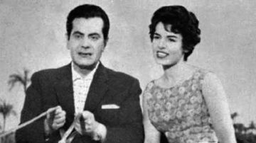 حكايــة أغنيـــة .. يابوضحكة جنان ضحكة سميرة أحمد هي السر في ولادة هذه الأغنية حكايــة أغنيـــة .. يابوضحكة جنان ضحكة سميرة أحمد هي السر في ولادة هذه الأغنية