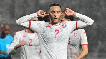 الياس العاشوري ضمن التشكيلة المثالية للجولة الأولى من كأس أمم إفريقيا