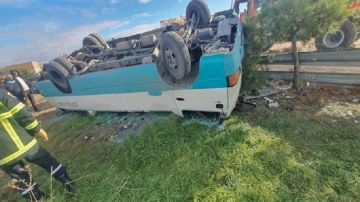 الجزائر: وفاة طفل وإصابة 15 شخصا في انقلاب حافلة