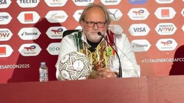 مدرب مالي: "العناصر المالية مدعوة إلى تحسين أدائها للذهاب بعيدا في المنافسة"