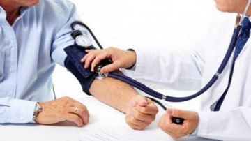 قافلة صحية مجانية بالمدرسة الابتدائية 2 مارس قصر السعيد الثاني