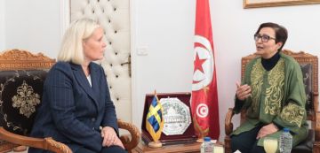 لقاء وزيرة الأسرة بسفيرة السويد بتونس و حديث عن تطوير برامج شراكة بين البلدين