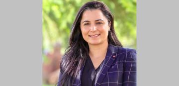 ألفة الحامدي تدعو إلى انتخابات رئاسية سابقة لأوانها.. ألفة الحامدي تدعو إلى انتخابات رئاسية سابقة لأوانها..