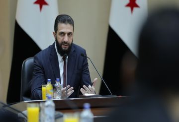 لافروف والشرع في منتدى أنطاليا بتركيا لافروف والشرع في منتدى أنطاليا بتركيا