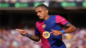 برشلونة يمدد عقد رافينها برشلونة يمدد عقد رافينها