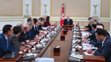 في اجتماع مجلس الوزراء...الرئيـس يدعو الى إرساء عدالـة اجتماعيـة حقيقيــة في اجتماع مجلس الوزراء...الرئيـس يدعو الى إرساء عدالـة اجتماعيـة حقيقيــة