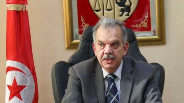 وزارة الرياضة تعلن عن مشروع إصلاحي في علاقة بخطة المديرين الفنيين الوطنيين للجامعات الرياضية وزارة الرياضة تعلن عن مشروع إصلاحي في علاقة بخطة المديرين الفنيين الوطنيين للجامعات الرياضية