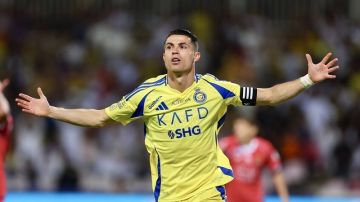 مفاجأة.. الهلال يتوصل إلى اتفاق نهائي مع رونالدو!