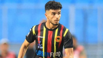 نجم من بطولتنا (لاعب الترجي الجرجيسي نسيم الدّويهش) عطاء غزير وانضباط كبير نجم من بطولتنا (لاعب الترجي الجرجيسي نسيم الدّويهش) عطاء غزير وانضباط كبير