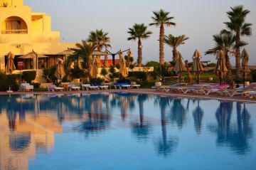 زيادة أعداد السياح الأوروبيين الوافدين إلى تونس بنسبة 20 بالمئة