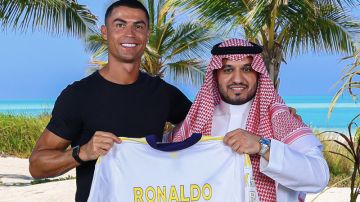 رسميا: النصر السعودي يجدد عقد النجم البرتغالي "كريستيانو رونالدو"