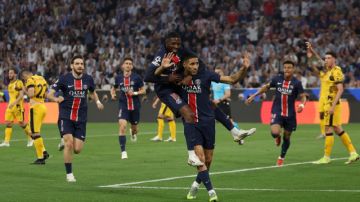 نهائي دوري الابطال الاوروبي.. البي اس جي يجتاح انتر ميلان بخماسية ويتوج باللقب نهائي دوري الابطال الاوروبي.. البي اس جي يجتاح انتر ميلان بخماسية ويتوج باللقب
