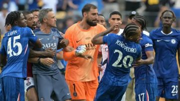 بعد "ضرب" لاعب تشيلسي.. إنريكي مهدد بالإيقاف في كل المسابقات بعد "ضرب" لاعب تشيلسي.. إنريكي مهدد بالإيقاف في كل المسابقات