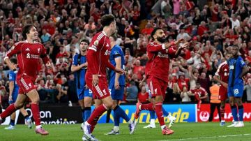 «شروق» على الملاعب العالمية : ليفربول يفلت من فخّ بورنموث «شروق» على الملاعب العالمية : ليفربول يفلت من فخّ بورنموث