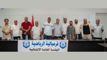 مكرم بن منا يواصل قيادة قرمبالية الرياضية مكرم بن منا يواصل قيادة قرمبالية الرياضية