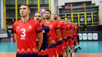 بطولة العالم للكرة الطائرة: المنتخب الوطني يشد الرحال إلى الفليبين بطولة العالم للكرة الطائرة: المنتخب الوطني يشد الرحال إلى الفليبين