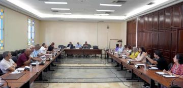 لجنة المالية ترفض النظر في مشروع قانون المالية ل2026 (الأسباب)