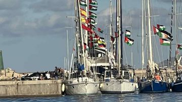 ثاني سفن اسطول الصمود تغادر ميناء بنزرت نحو غزة