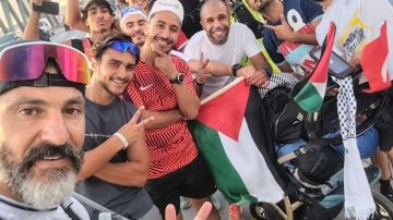 توزر: وصول العداء محمد البراطلي في حركة رمزية لمساندة غزة توزر: وصول العداء محمد البراطلي في حركة رمزية لمساندة غزة