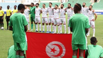 تصفيات كأس العالم: التشكيلة الأساسية للمنتخب الوطني في مواجهة غينيا الإستوائية تصفيات كأس العالم: التشكيلة الأساسية للمنتخب الوطني في مواجهة غينيا الإستوائية