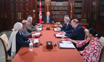 تزامنا مع افتتاح السنة الدراسية 2025-2026، الرئيس يجتمع بعدة وزراء تزامنا مع افتتاح السنة الدراسية 2025-2026، الرئيس يجتمع بعدة وزراء