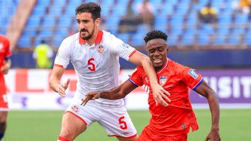 تصفيات المونديال: طاقم تحكيم من البينين يدير مواجهة المنتخب الوطني ونظيره الليبيري تصفيات المونديال: طاقم تحكيم من البينين يدير مواجهة المنتخب الوطني ونظيره الليبيري
