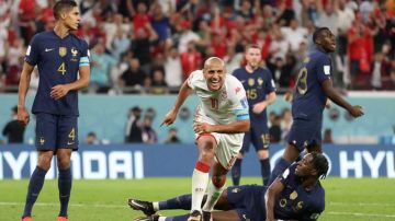 المنتخب ونهائيات المونديال..انتصار «تاريخي» على فرنسا وملحمة الأرجنتين في البال المنتخب ونهائيات المونديال..انتصار «تاريخي» على فرنسا وملحمة الأرجنتين في البال