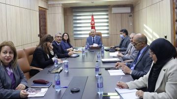 وزير التجارة يشدد على مراقبة أسعار الزيتون وتسهيل إجراءات التصدير