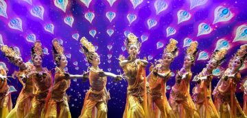 أوبرا تونس عرض فني صيني بعنوان عيد الربيع السعيد.. طريق الحرير الساحر (صور)