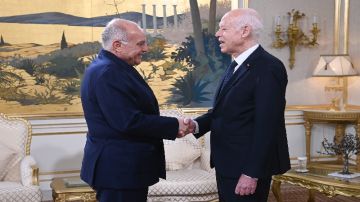 العلاقات التونسية الجزائرية والملف الليبي محور لقاء سعيد بعطاف