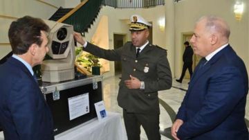 تونس تتسلم من الاتحاد الأوروبي معدات لتعزيز مراقبة حدودها البرية والبحرية